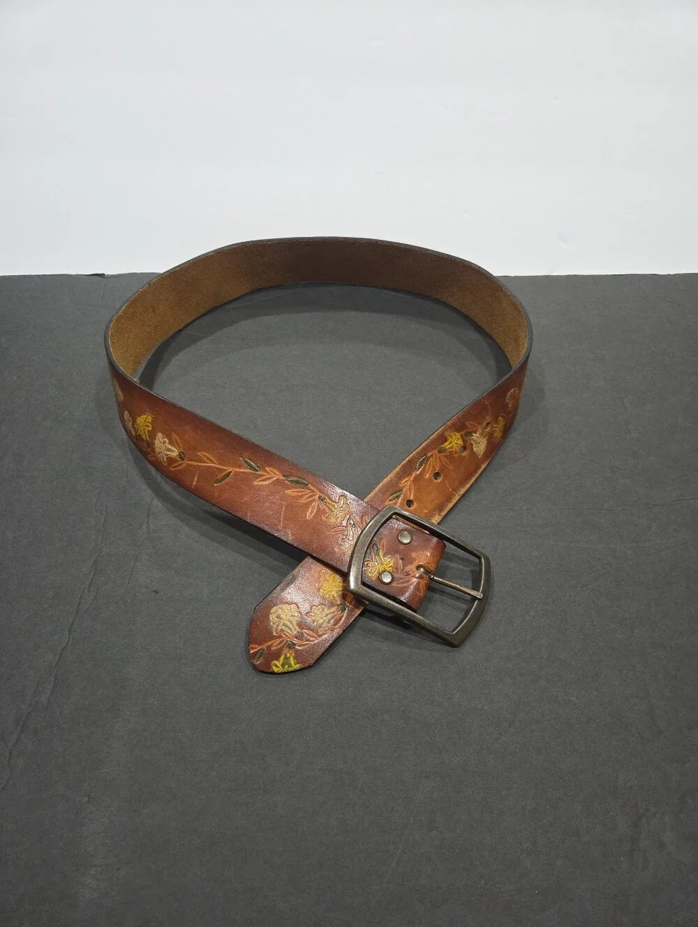 Brown Hand Painted Embossed Floral Leather Belt Size 32 - Picture 1 of 4